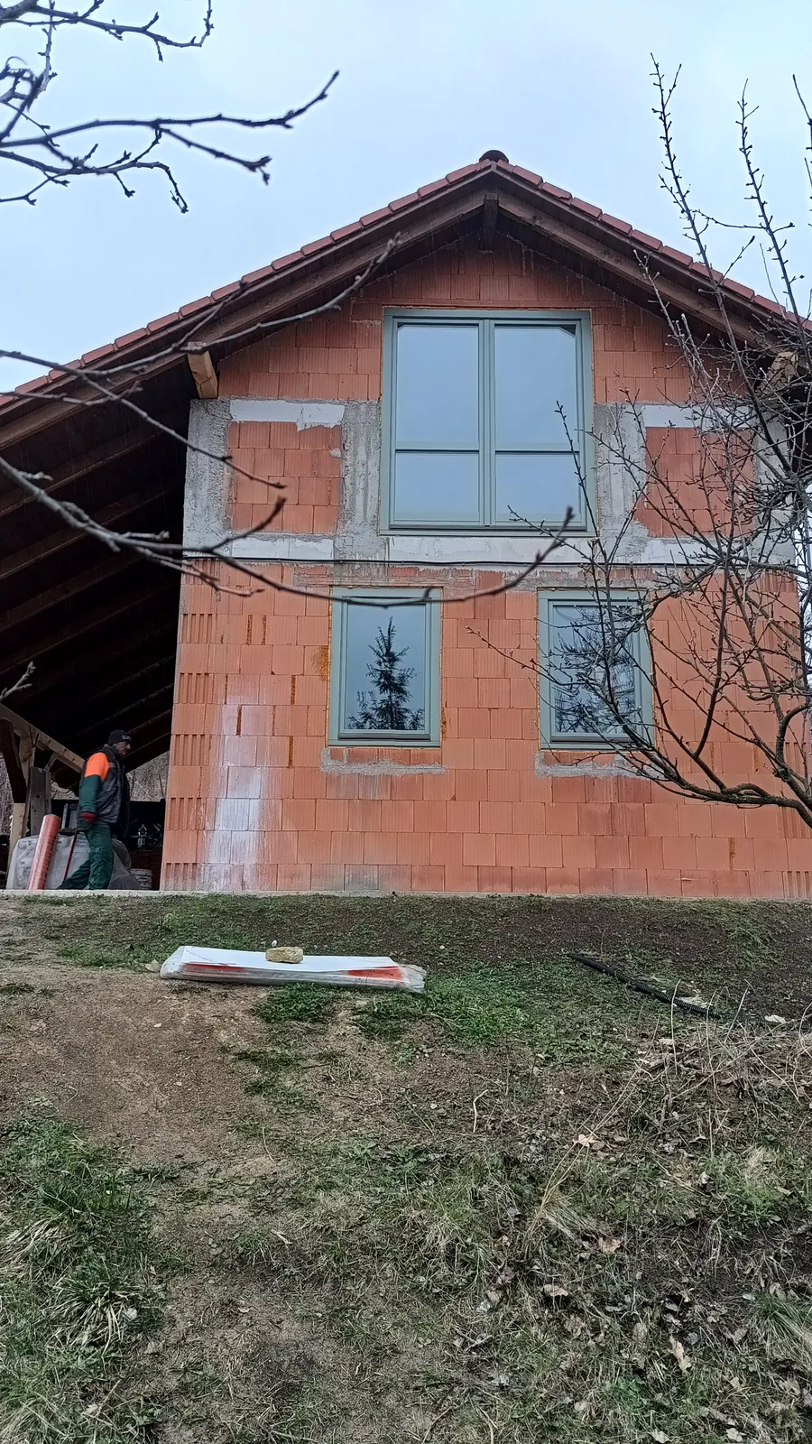 Homlokzat hőszigetelése alapvakolattal